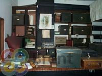 TH\CT\Museum catalogue\3D objects\Drapers_shop_5_th.jpg; 1993.1.1; ; Counter